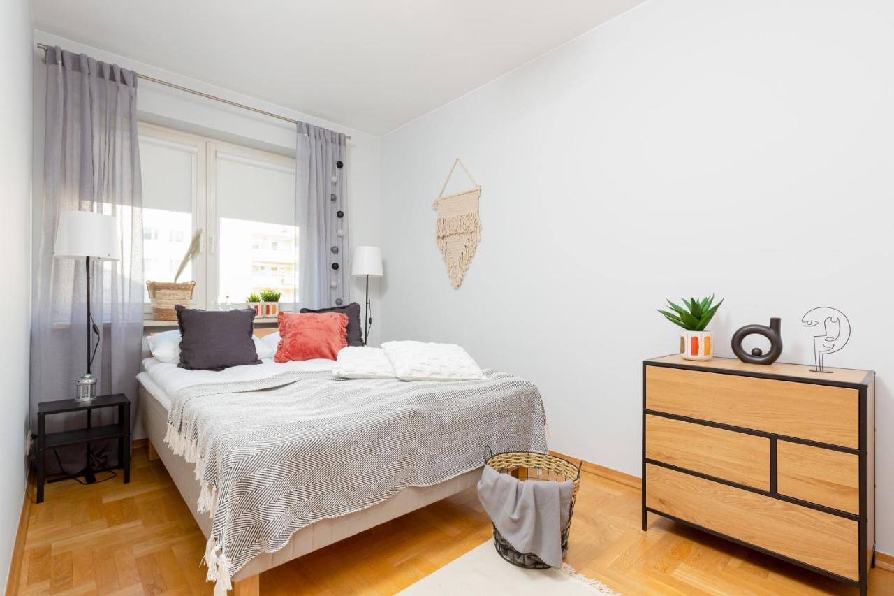 Mokotow Apartment Bluszczanska By Noclegi Renters Varsavia Esterno foto