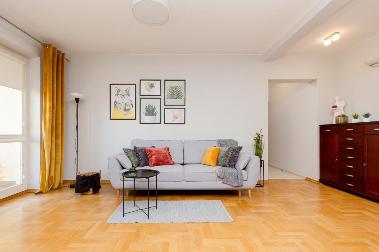 Mokotow Apartment Bluszczanska By Noclegi Renters Varsavia Esterno foto
