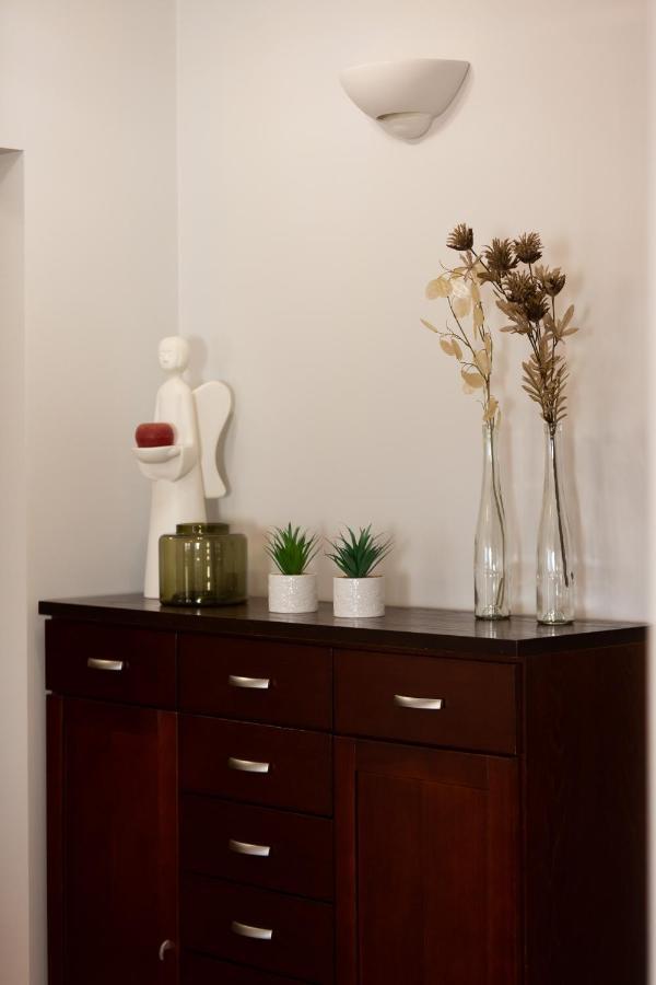 Mokotow Apartment Bluszczanska By Noclegi Renters Varsavia Esterno foto