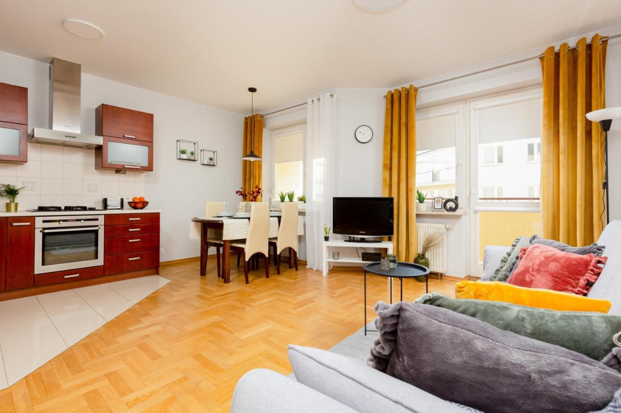 Mokotow Apartment Bluszczanska By Noclegi Renters Varsavia Esterno foto