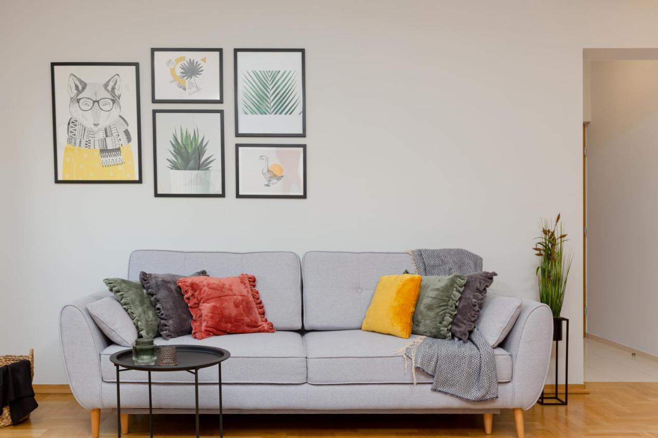 Mokotow Apartment Bluszczanska By Noclegi Renters Varsavia Esterno foto